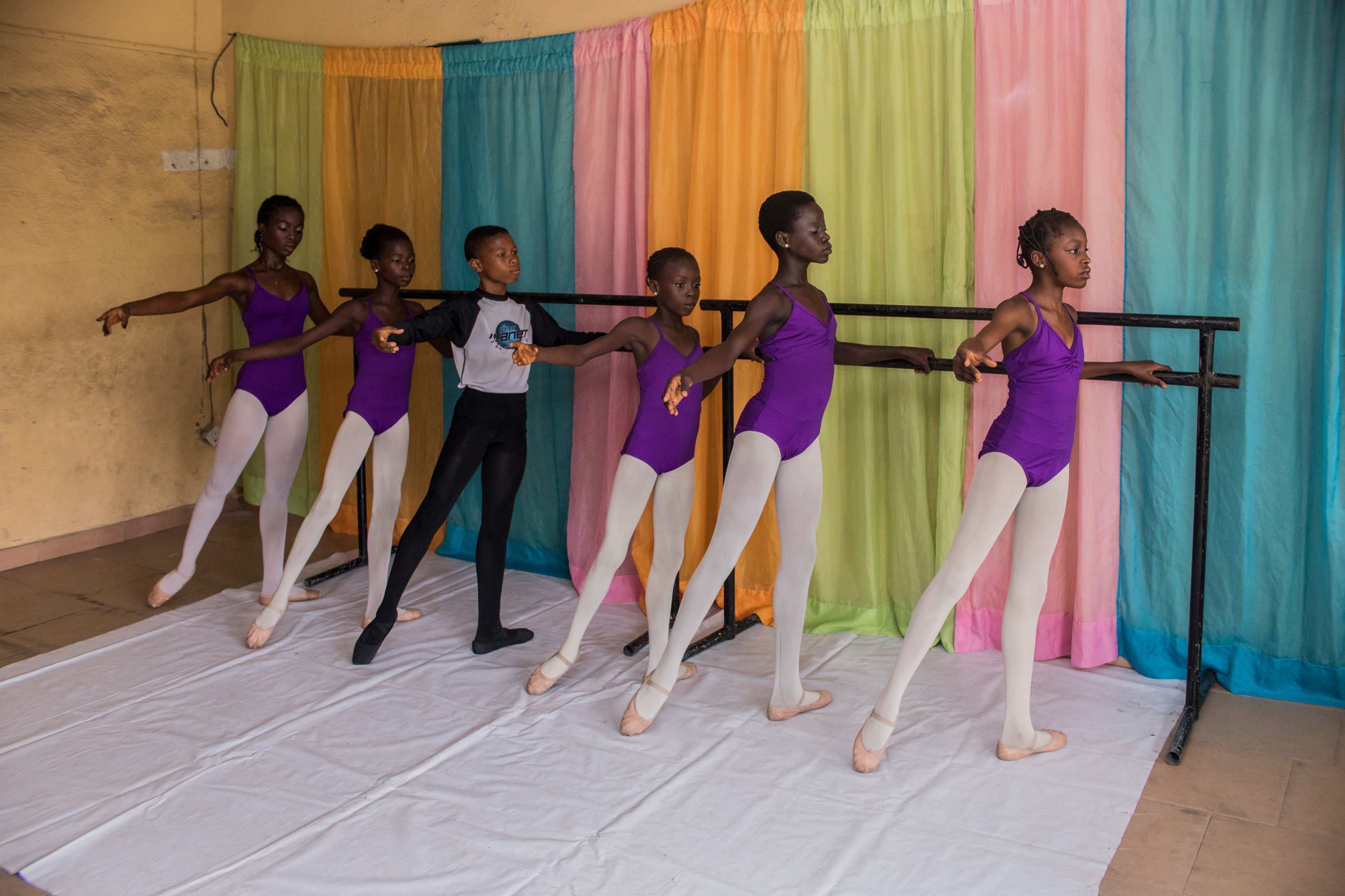 02a-leap-dance-academy-ballet-lagos-nigeria.jpg